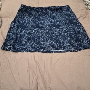 Soybu Navy Floral Skort Size Large